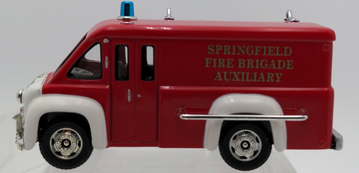 Matchbox YFE16 1:64 Diecast 1948 Dodge Route Van Fire Fighter Support Truck
