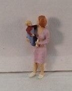 Arttista 747 S Scale Woman Holding A Baby Figure