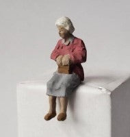 Arttista 738 S Scale Old Woman Sitting Figure