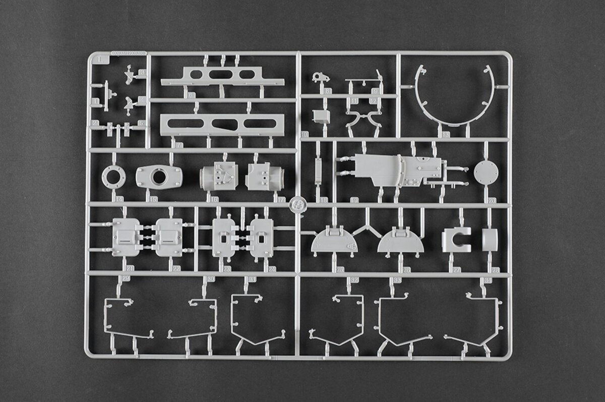 Trumpeter 00955 1:16 Scale Pz.Kpfw.III Ausf.J Tank Model Kit