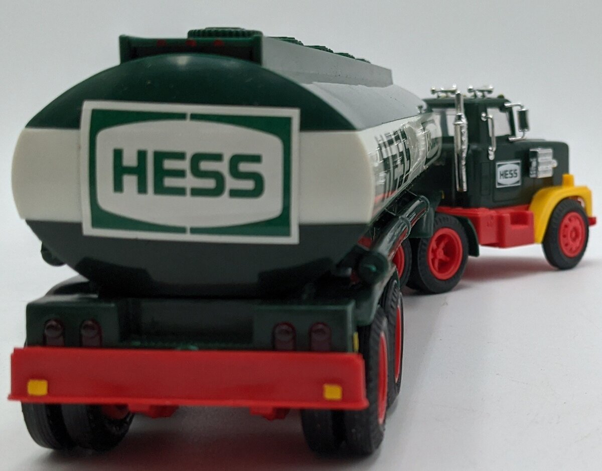Hess 1984 Fuel Oils Tanker Truck Toy Bank