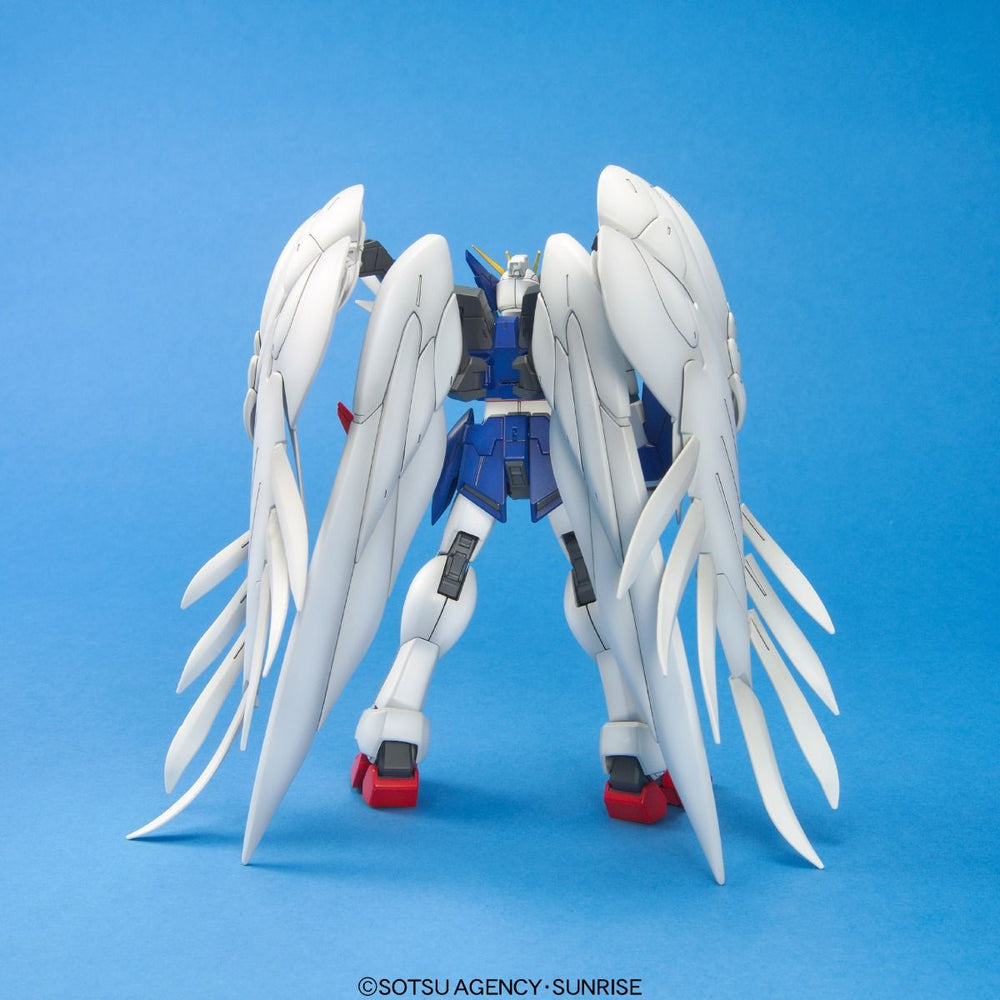 Bandai 5063541 1:100 MG XXXG-00W0 Wing Gundam Zero Plastic Model Kit