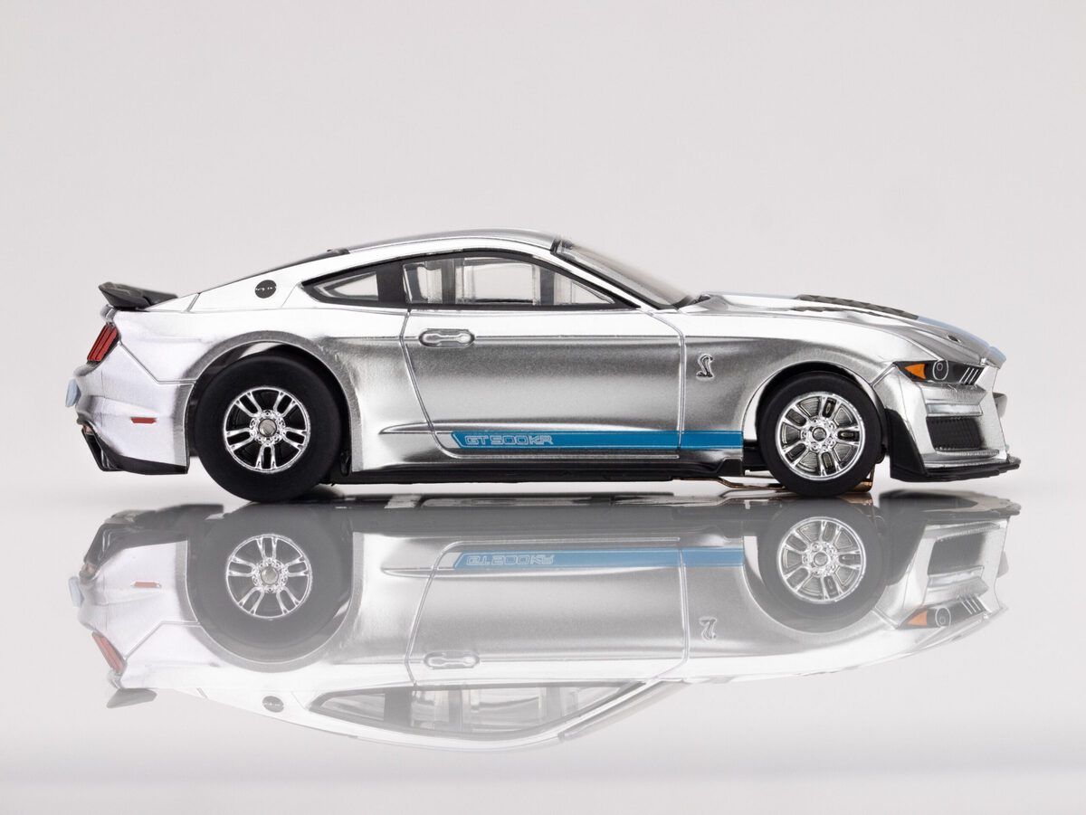 AFX 22099 HO Mega G+ 2022 Mustang GT500KR Silver/Blue Slot Car