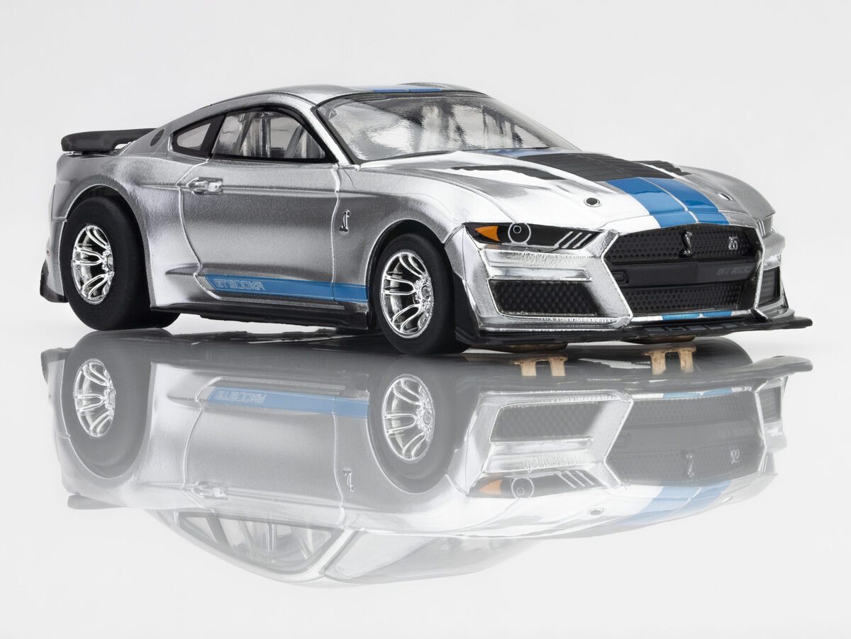 AFX 22099 HO Mega G+ 2022 Mustang GT500KR Silver/Blue Slot Car