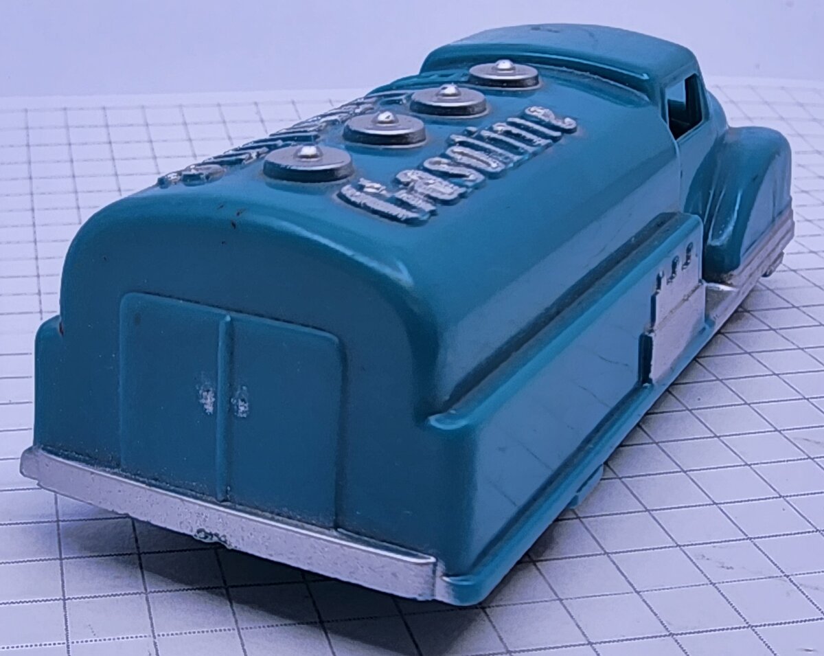 Renwal Products No. 94 O Gauge Blue Gasoline Truck