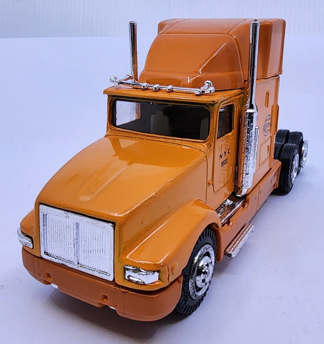 K-Line K8022 Heavy Hauler Orange NYC System Tractor
