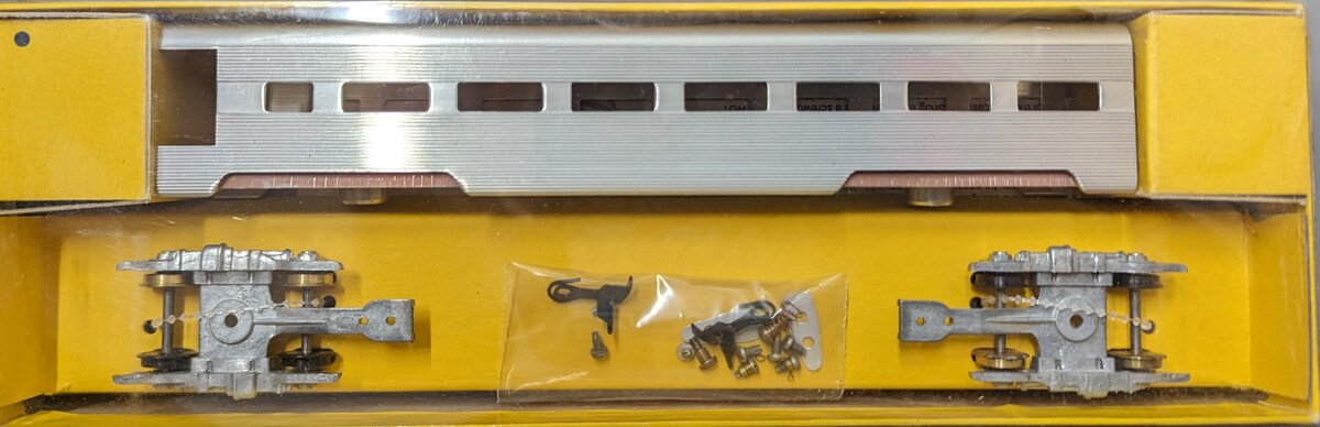 OK 31 HO Engines/Steamliners Metal Coach Passenger Car Model Kit