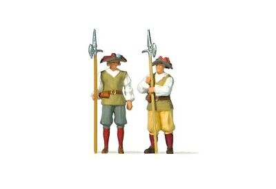 Preiser 28222 HO Gate Guards in Medieval Dress Figures (Set of 2)