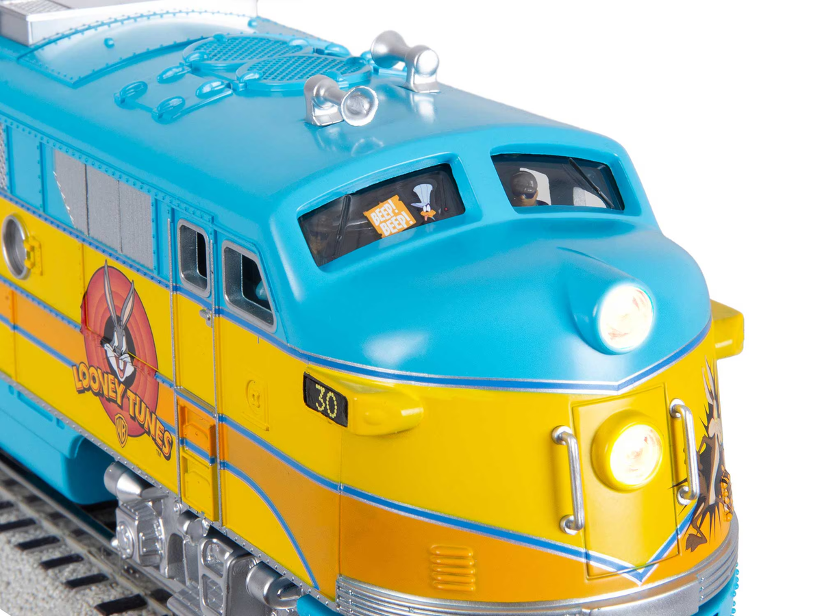 Lionel 2423010 Looney Tunes O Gauge LionChief Diesel Freight Starter Set with BT