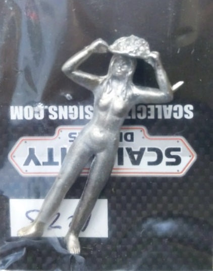 Scale City Designs 1278 O Scale Stand Up Woman With Hat Metal