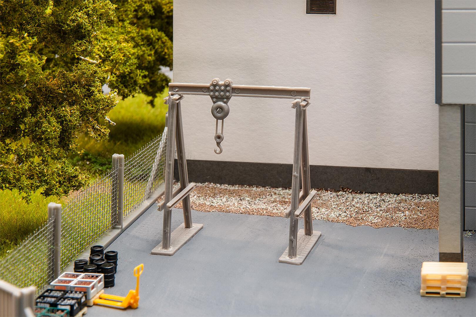 Faller 180865 HO Small Gantry Crane Kit