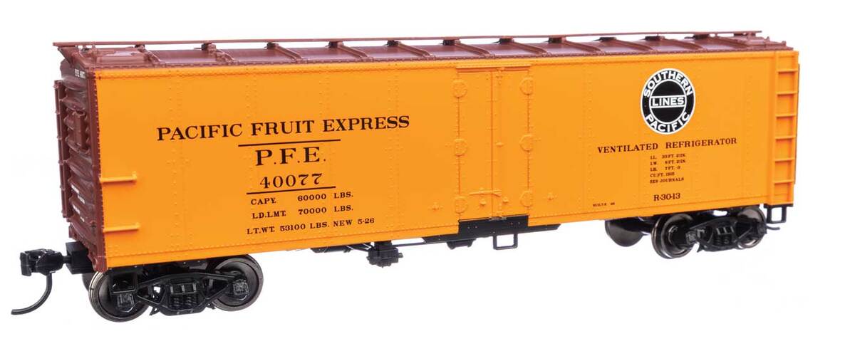 Walthers 910-41413 HO PFE 40' Steel RTR Reefer with Dreadnaught Ends #40077
