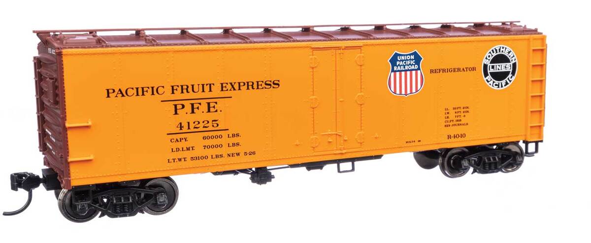 Walthers 910-41417 HO PFE/UP 40' Steel RTR Reefer with Dreadnaught Ends #41225