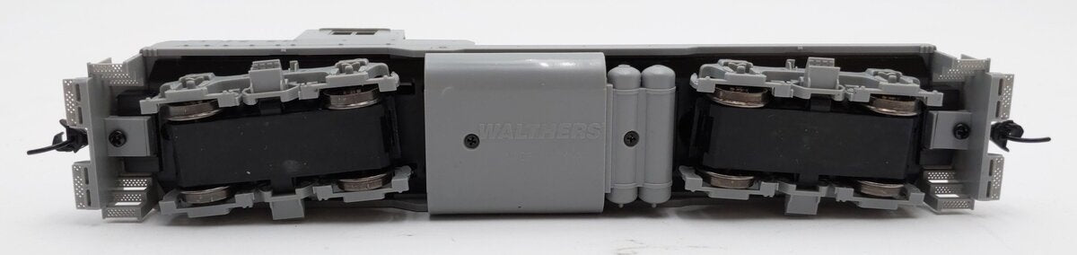 Walthers 920-42800 HO Undecorated EMD GP9 Phase III Diesel with Sound & DCC