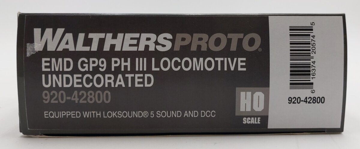 Walthers 920-42800 HO Undecorated EMD GP9 Phase III Diesel with Sound & DCC