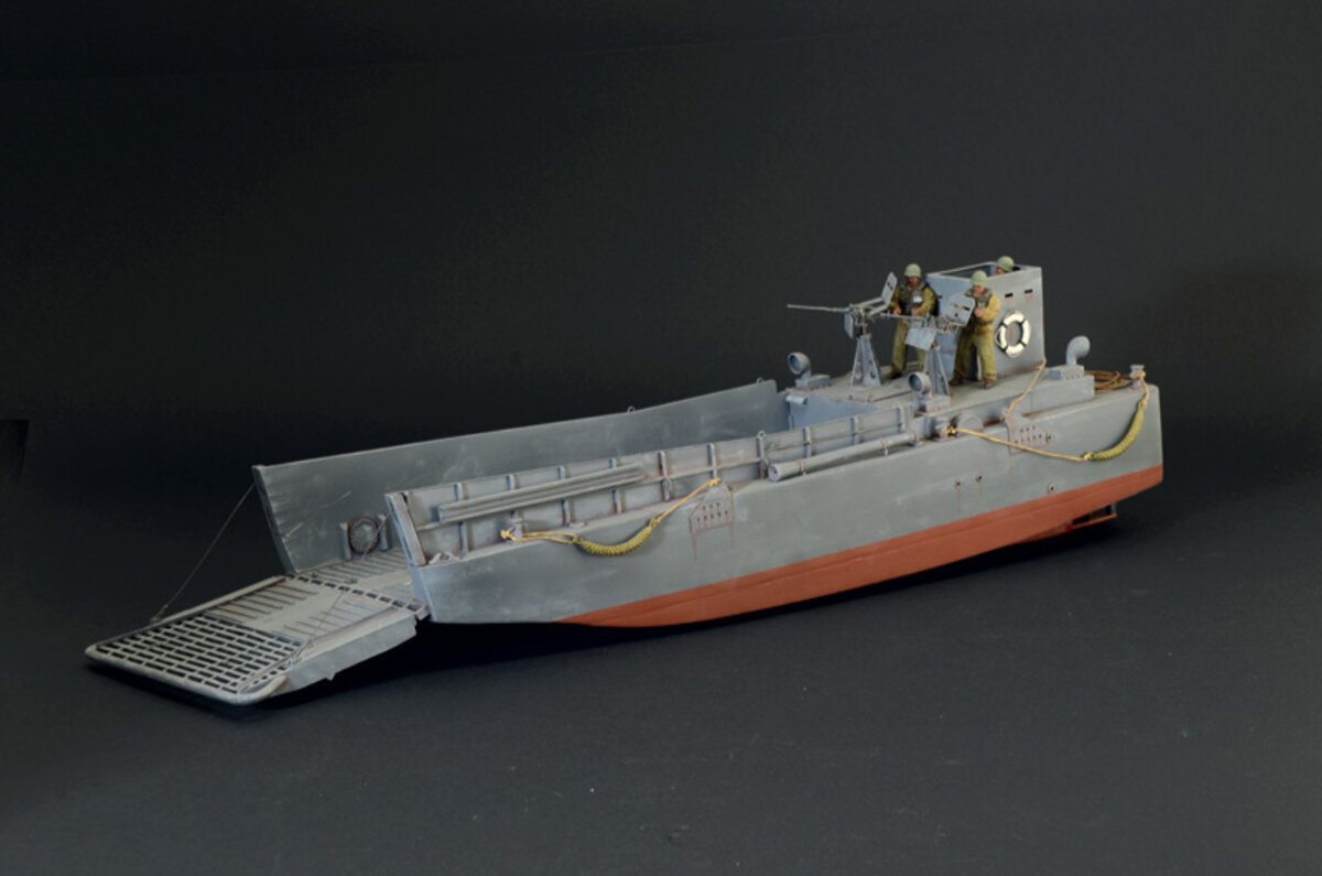 Italeri 6755 1:35 LCM-3 Landing Craft Plastic Model Kit