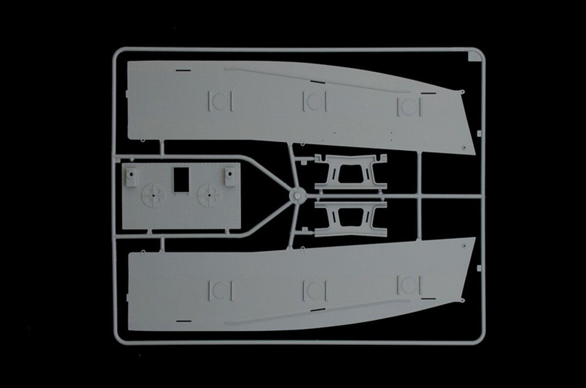 Italeri 6755 1:35 LCM-3 Landing Craft Plastic Model Kit
