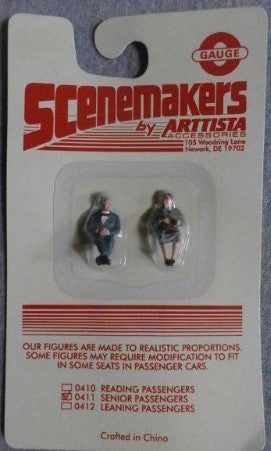 Arttista 0411 O Gauge Scenemakers Senior Passengers (Set of 2)
