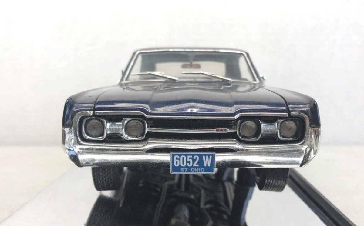 Highway 61 50194T 1:18 1967 Oldsmobile 442 Coupe Collectibles Die-Cast 1 of 504