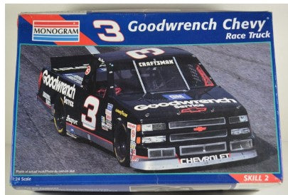 Monogram 2458 1:24 Goodwrench #3 Chevy Race Truck Skill 2 Model Kit