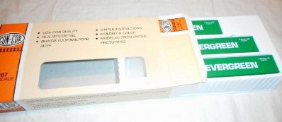 Con-Cor 0004-008302 HO Evergreen 40''Piggyback/Or Sea Ribbed Container(Box of 3)