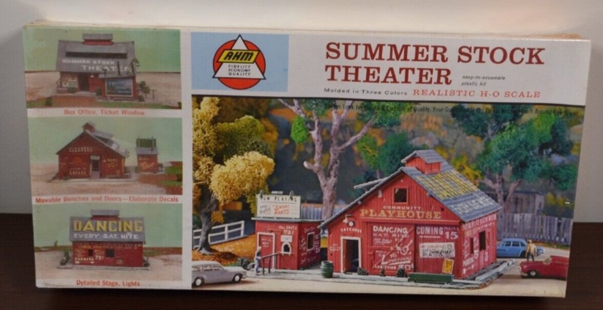 AHM 5855:398 HO Summer Stock Theater Molded in Three Colors Building Kit