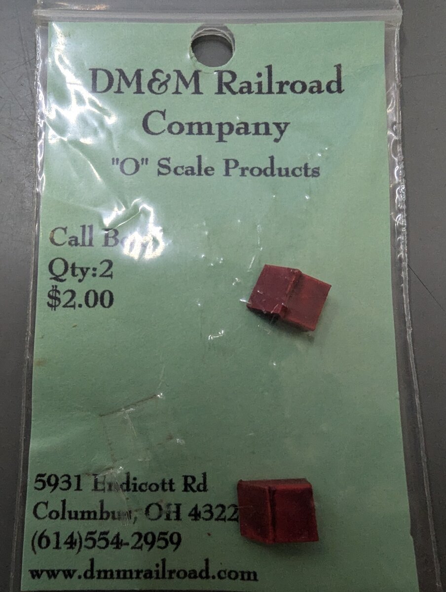 DM&M Railroad Company 2 O Scale Call Box (Set of 2)