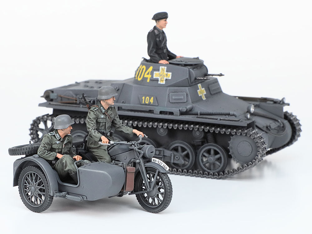 Tamiya 35388 1:35 Panzerkampfwagen I Ausf.B (Sd.Kfz.101) Tank Plastic Model Kit