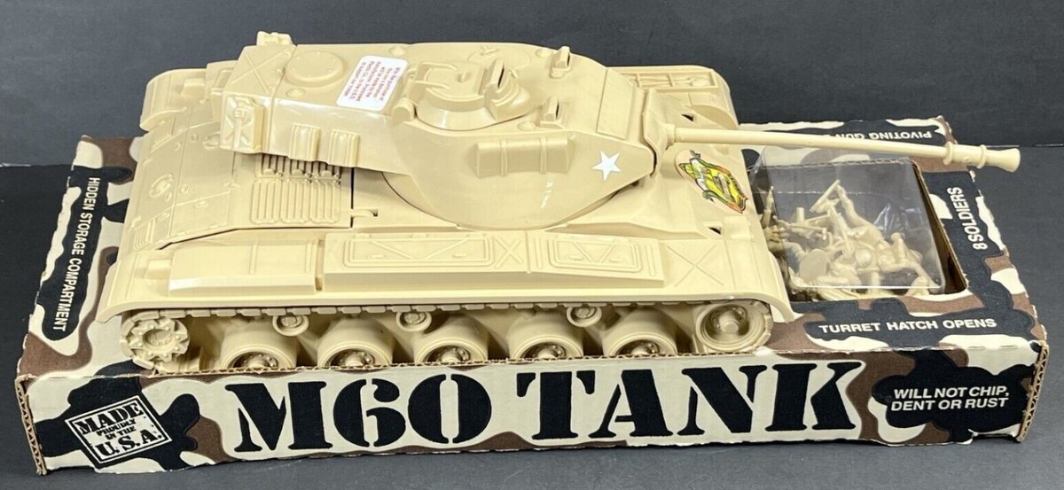 Tim Mee Toy 7520 Walker Bulldog M60 Tank Approx 14" Long Includes 8 Soldiers
