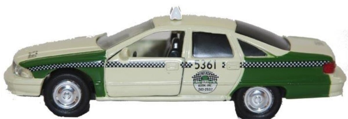 Road Champs 6430-61 1:43 Chicago Checker Taxi Die-Cast Metal & Plastic Parts