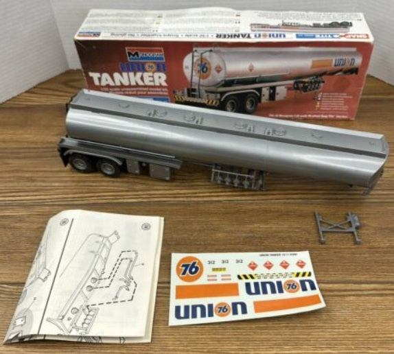 Monogram 1211 1/32 Union 76 Tanker Trailer Snap Tite Plastic Modl Kit
