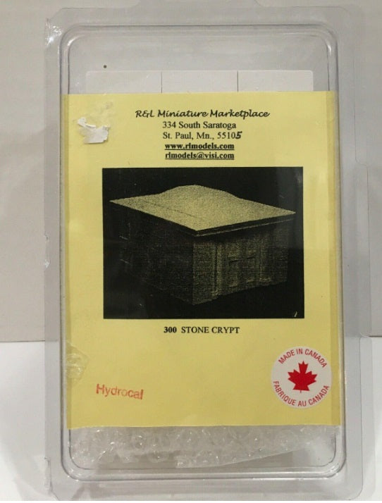 R&L Miniatures 300 O Stone Crypt 3-1/2" Wide x3-3/4" Deep x3" Tall Hydrocal Kit