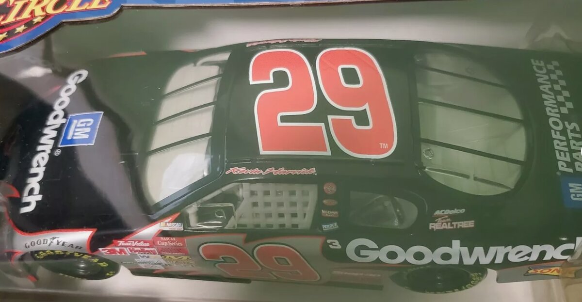 Winners Circle 21451 1:18 Scale Goodwrench Kevin Harvick Car # 29 Nascar