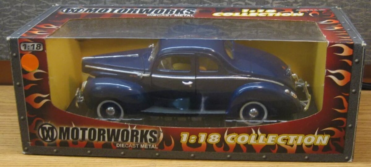 Motorworks 73100 1:18 Collection Dark Blue 1940 Ford Coupe Die-Cast