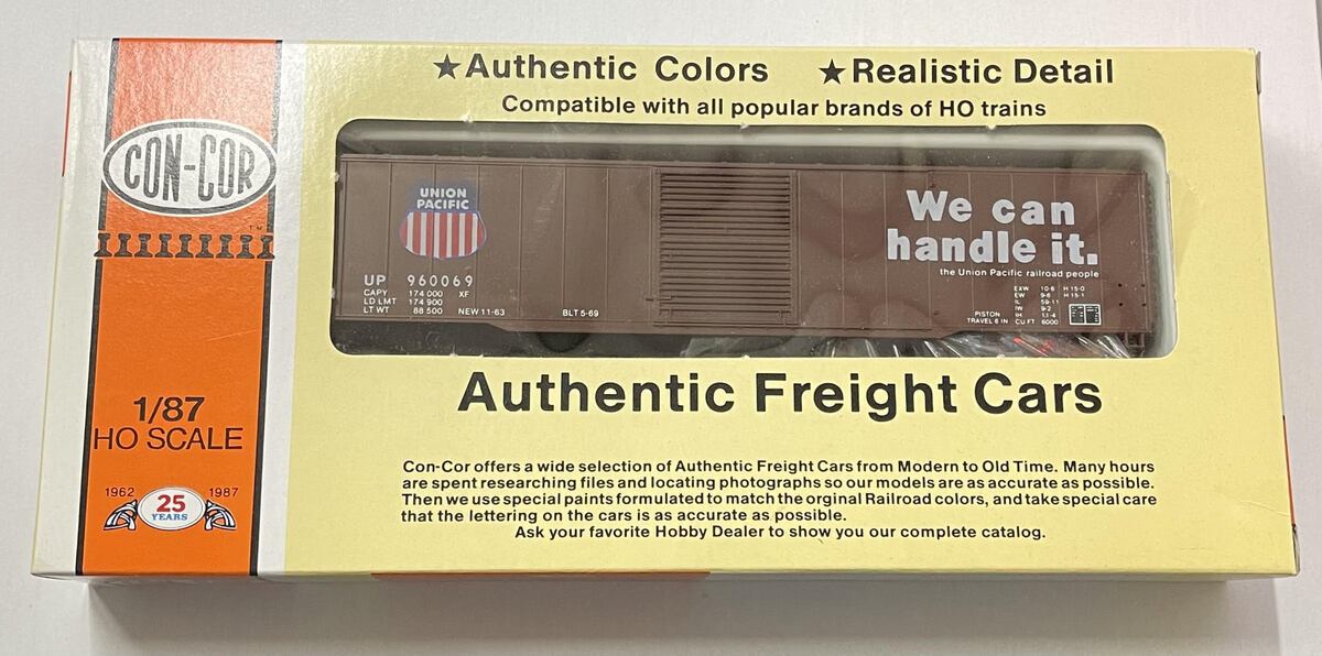 Con-Cor 0001-553-4 HO Scale Union Pacific 60' SD Boxcar Kit #960069