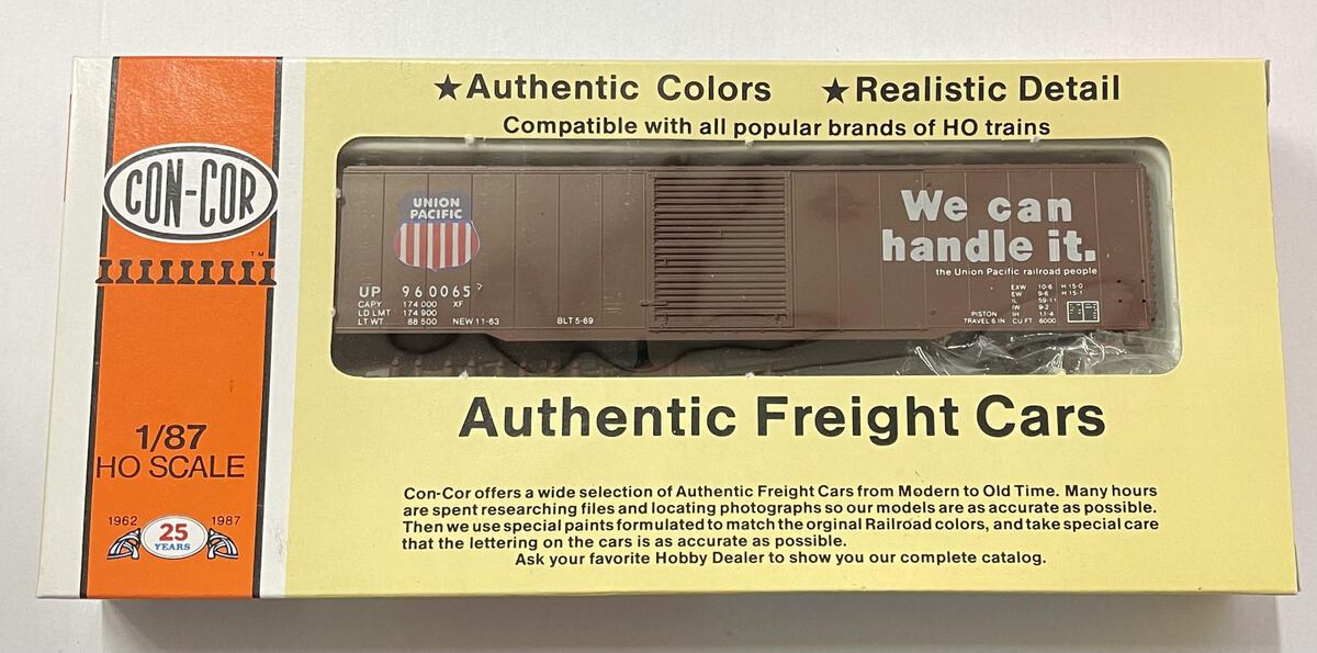 Con-Cor 0001-553-2 HO Scale Union Pacific 60' SD Boxcar Kit #960065