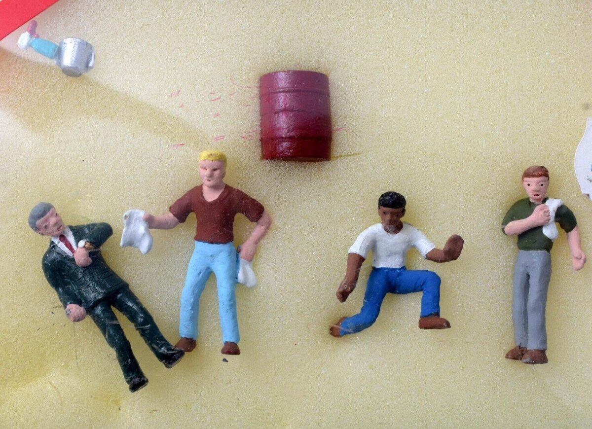 Kramer 37 O and O27 Car Wash Workers Metal Figures Hand Painted 1.5" Tall