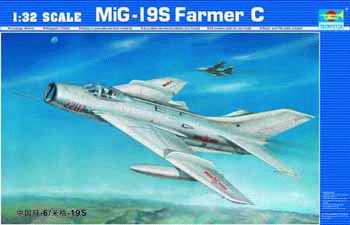 Trumpeter 02207 1:32 MiG-19S Frarmer C Aircraft Plastic Model Kit
