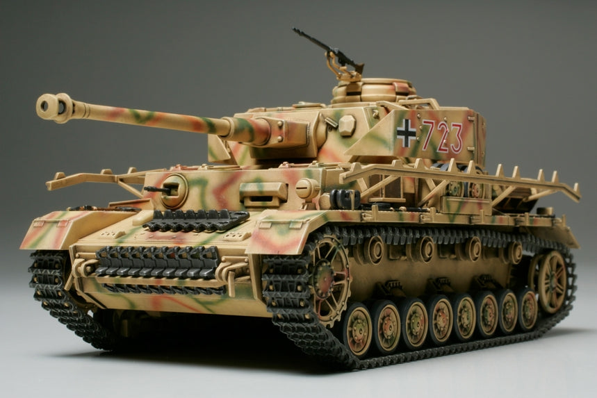 Tamiya 32518 1:48 Panzerkampfwagen IV Ausf.J Sd.Kfz.161/2 Tank Plastic Model Kit