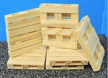 Trainz 001-6 O Scale Wooden Pallets (Set of 6)