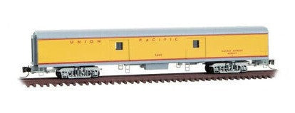 Micro-Trains 55300011 Z UP 70' Lightweight Smoothside Passenger Baggage Car