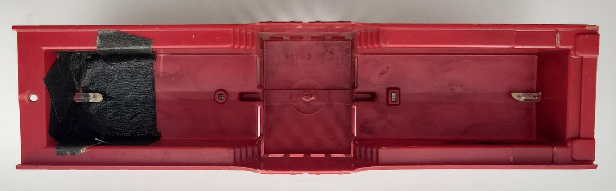 Lionel 627-3 O Gauge Vintage Lehigh Valley 44-Ton Diesel Switcher Shell