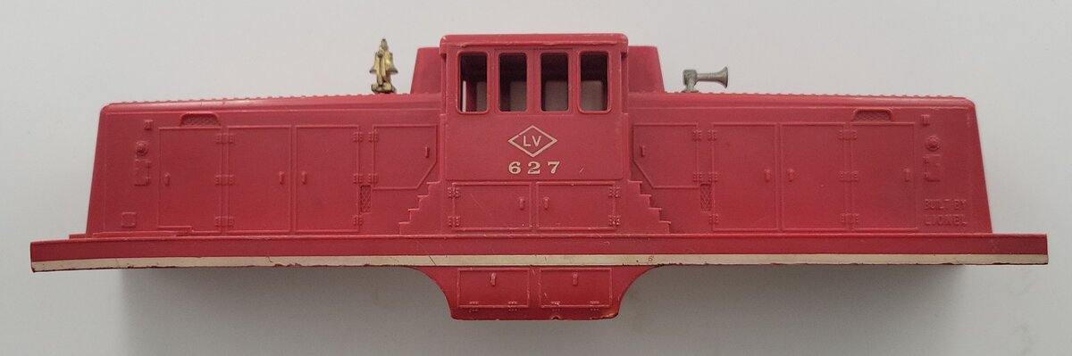 Lionel 627-3 O Gauge Vintage Lehigh Valley 44-Ton Diesel Switcher Shell