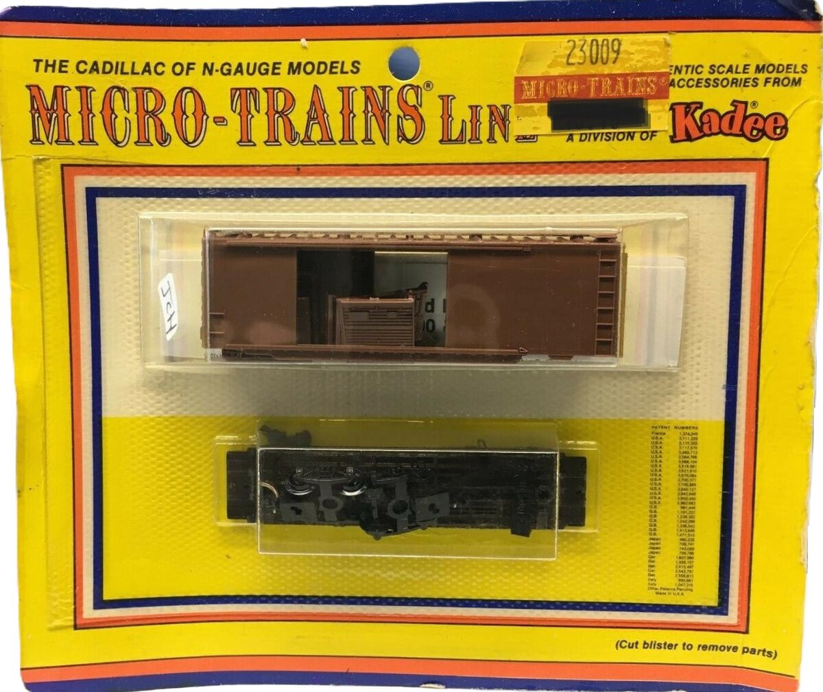 Kadee 081684-1 N Micro-Trains Line Undecorated Double Door Box Car Kit
