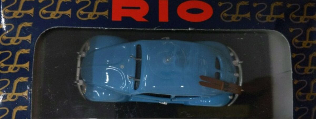 Rio SLO57 1:43 Sky Blue VW Beetle Winter Version With Wood Ski