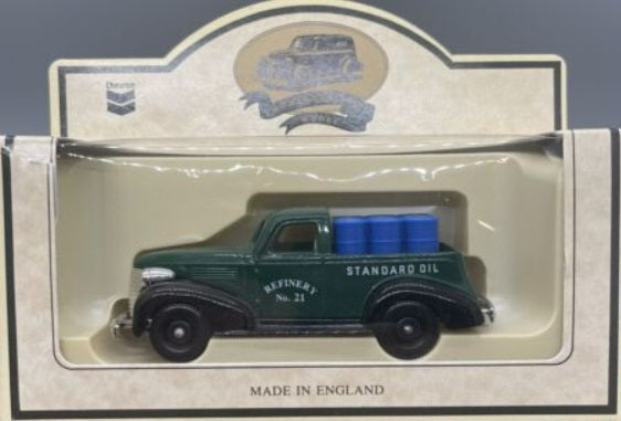 Lledo 1939 1:64 Days Gone RPM Motor Oil 1939 Chevrolet Pick Up Die Cast Replica