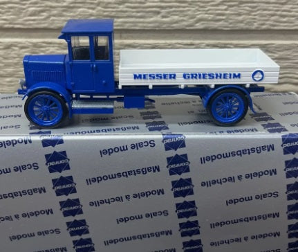 Conrad 1032 1:50 Scale 5.25" Messer Griesheim Truck Diecast