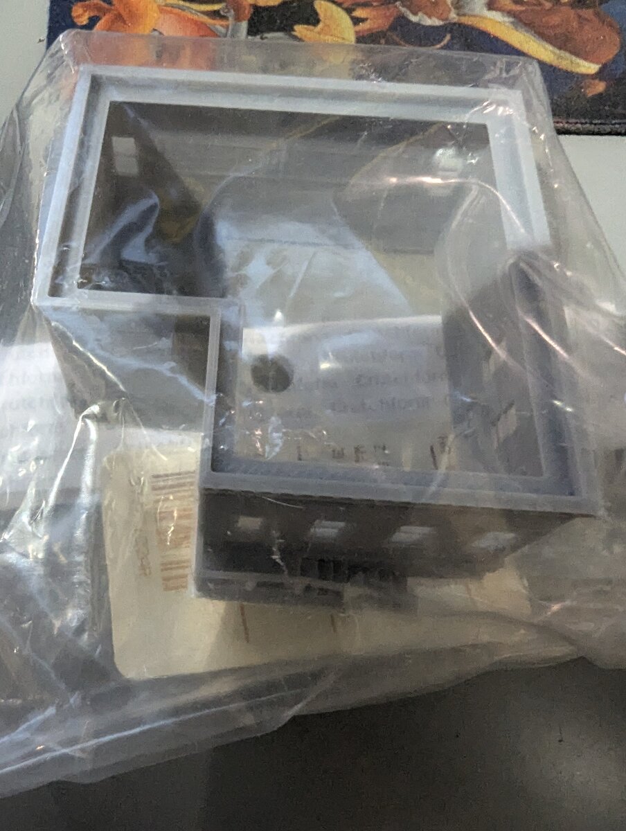 CrutchForm ZI02AR Z Scale 3D Printed Warehouse Building Structure