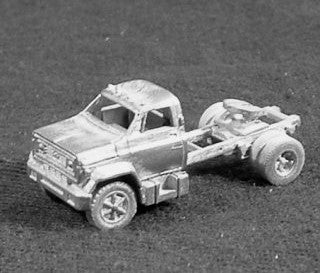 C in C Miniatures 1613 N ''80 Chevy C65 Semi-Tractor Metal Kit
