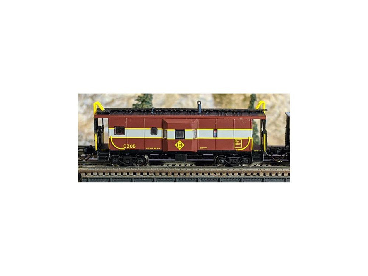 Bluford Shops 41195 N EL Phase 1 International Car Bay Window Caboose #C314